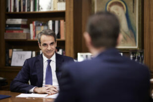 Μητσοτάκης για Κασσελάκη: «Δεν μπορώ να αντιπαρατεθώ με το κενό» 