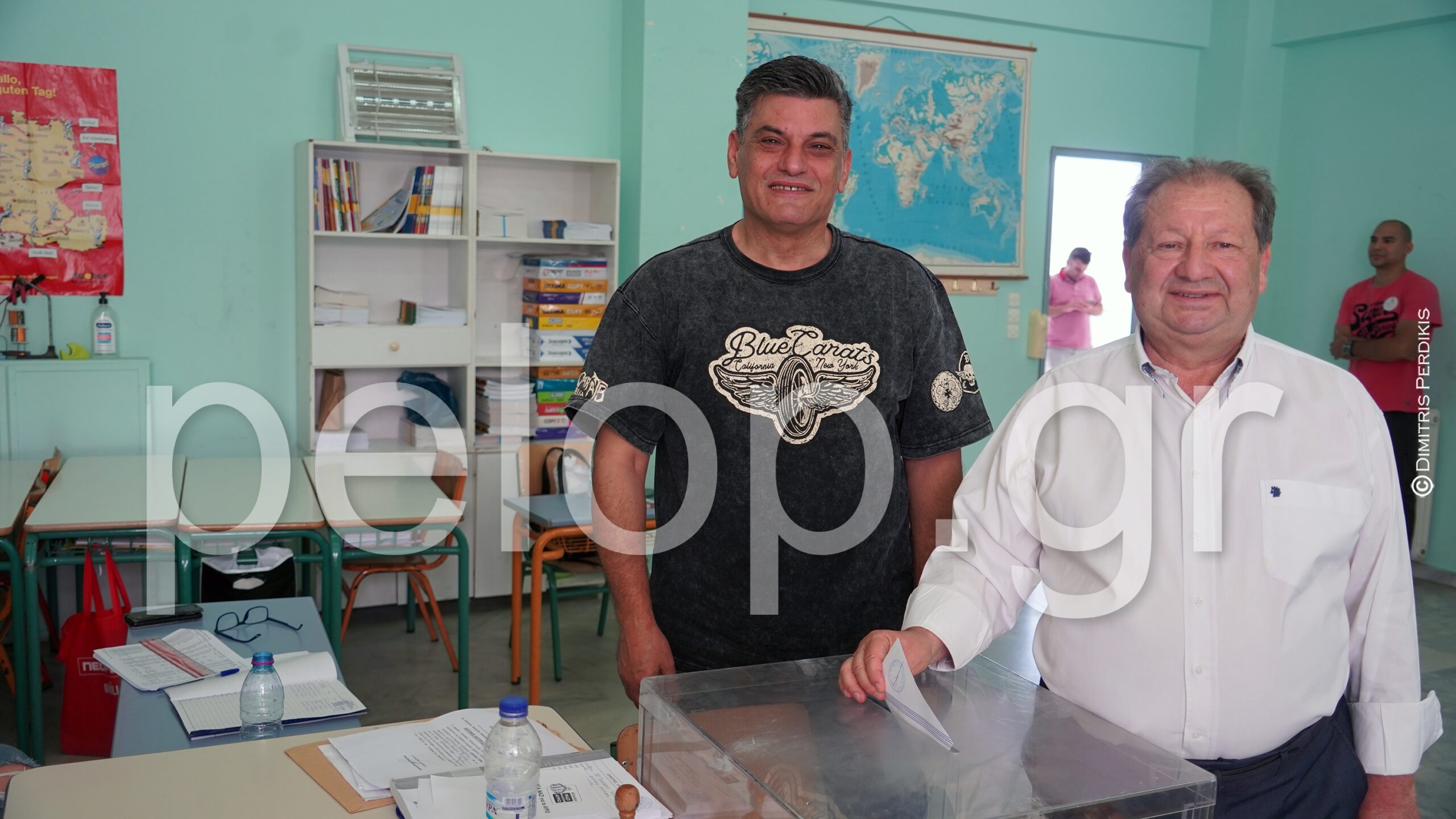 Δεύτερες εκλογές 2023 - Αιγιάλεια: Ψήφισαν οι οι υποψήφιοι δήμαρχοι Χρήστος Γούτος και Δημήτρης Καλογερόπουλος - Τι δήλωσαν