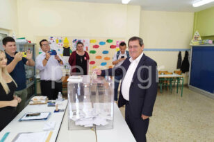 Πάτρα: Ψήφισε ο Κώστας Πελετίδης - «Ολοι μαζί έχουμε τη δύναμη να κάνουμε την πόλη μας όπως την ονειρευόμαστε».