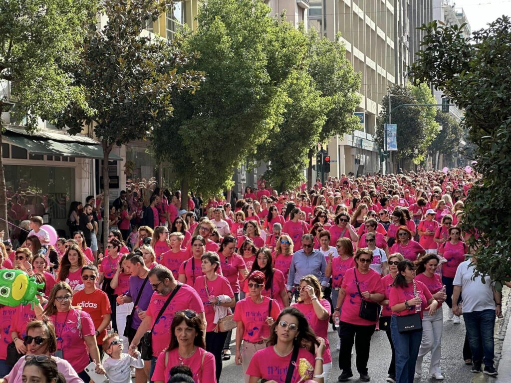 Pink the City: Η Πάτρα ξανά στα ροζ για καλό σκοπό ΦΩΤΟ