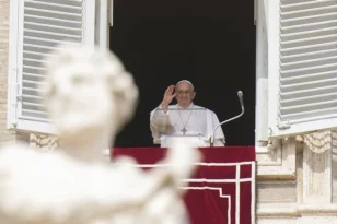 Πάπας Φραγκίσκος για τον πόλεμο στο Ισραήλ: Να απελευθερωθούν οι όμηροι και να τύχει σεβασμού το ανθρωπιστικό δίκαιο