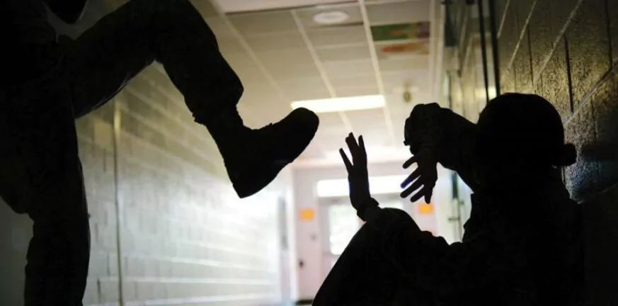 Σέρρες: Άγριος ξυλοδαρμός μαθητριών σε αυλή σχολείου