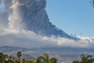 Ιταλία: «Βρυχάται» το ηφαίστειο στη Νάπολη - Κύματα σεισμών