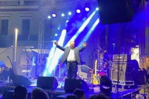 Αιγιάλεια - Δημήτρης Καλογερόπουλος: Μια ξεχωριστή μουσική βραδιά με τους ONIRAMA η τελευταία του ομιλία ενόψει του β' γύρου των εκλογών - ΦΩΤΟ