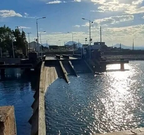Ισθμός Κορίνθου: Έσπασε η γέφυρα της Ποσειδωνίας ΦΩΤΟ - ΒΙΝΤΕΟ