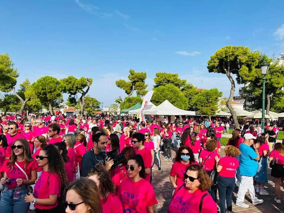 Pink the City: Κοσμοπλημμύρα στους δρόμους της Πάτρας-Πάνω από 8.000 οι συμμετέχοντες