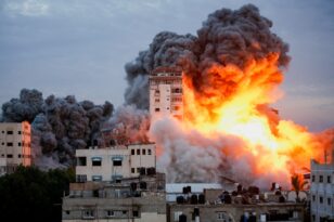 Λωρίδα της Γάζας: Πάνω από 8.000 νεκροί - Το Ισραήλ ζητά εκκένωση προς το νότο - Προχωρά η β' φάση του πολέμου