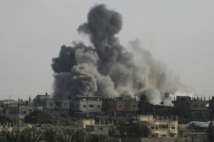 Πόλεμος στο Ισραήλ: H Χαμάς προτίθεται να αφήσει ελεύθερους όλους τους ομήρους, αν σταματήσουν οι βομβαρδισμοί στη Γάζα