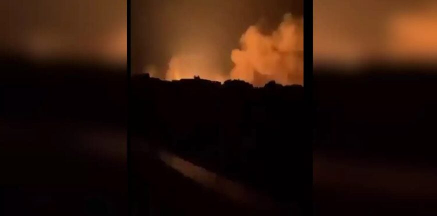 New York Times: Ρουκέτα από τη Γάζα προκάλεσε φωτιά σε ισραηλινή βάση όπου πιστεύεται ότι βρίσκονται πυρηνικά όπλα
