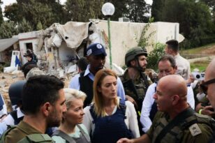 Στο Ισραήλ Φον ντερ Λάιεν και Μέτσολα: «Η φρίκη αυτού που συνέβη εδώ είναι ανείπωτη»