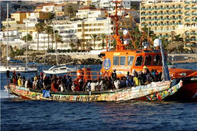 Αυξάνονται οι μεταναστευτικές ροές στα Κανάρια Νησιά - Πάνω από 1.000 άτομα το Σάββατο