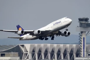 Μεγάλες αεροπορικές εταιρείες αναστέλλουν τις πτήσεις τους από και προς το Ισραήλ λόγω του πολέμου