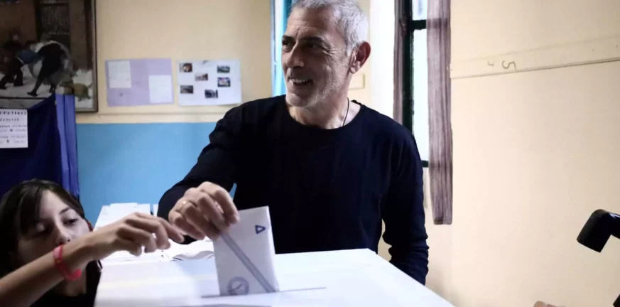 Αυτοδιοικητικές εκλογές 2023 - Δήμος Πειραιά: Μεγάλο προβάδισμα 68,2% για τον Γιάννη Μώραλη