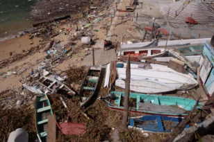 Μεξικό: Σάρωσε τα πάντα στο πέρασμά του ο τυφώνας Ότις - 45 νεκροί και 47 αγνοούμενοι