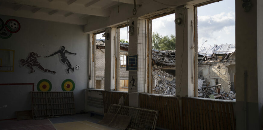 Ουκρανία: Το πρώτο υπογειοποιημένο σχολείο για την προστασία των μαθητών από βομβαρδισμούς