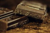 Νέα εκτίναξη στις τιμές κακάο – Οι αιτίες και οι προοπτικές για τις σοκολάτες ενόψει Πάσχα
