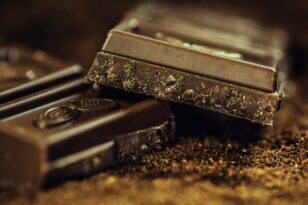 Σοκολάτα: Αυτά είναι τα οφέλη της στη υγεία μας