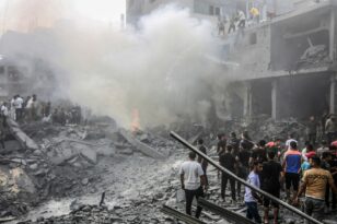 Χαμάς: Τουλάχιστον 50 άνθρωποι σκοτώθηκαν από ισραηλινό βομβαρδισμό σε προσφυγικό καταυλισμό