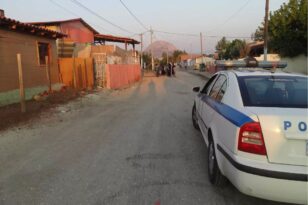 Ανάστατος ο Τύρναβος: Πυροβολισμοί με τραυματίες σε οικισμό Ρομά - Τι συνέβη