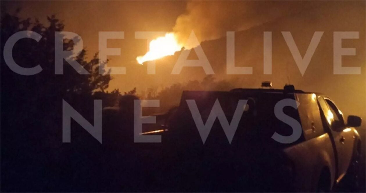 Κρήτη: Μεγάλη πυρκαγιά σε εξέλιξη κοντά στην Παχειά Άμμο - ΦΩΤΟ