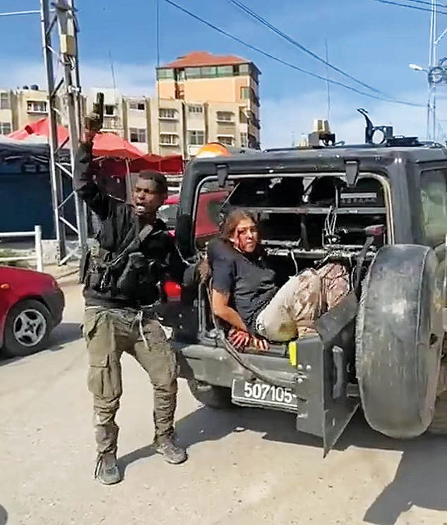 Η Μία Καλίφα έδωσε οδηγίες προς τους «Παλαιστινίους μαχητές» πως να τραβάνε καλύτερα τα βίντεο της φρίκης