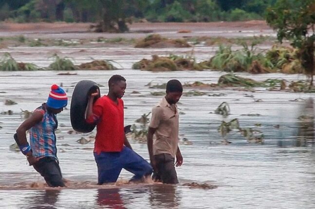 Αφρικής: Τουλάχιστον 111 νεκροί από πλημμύρες - 700.000 αναγκάστηκαν να φύγουν ΒΙΝΤΕΟ