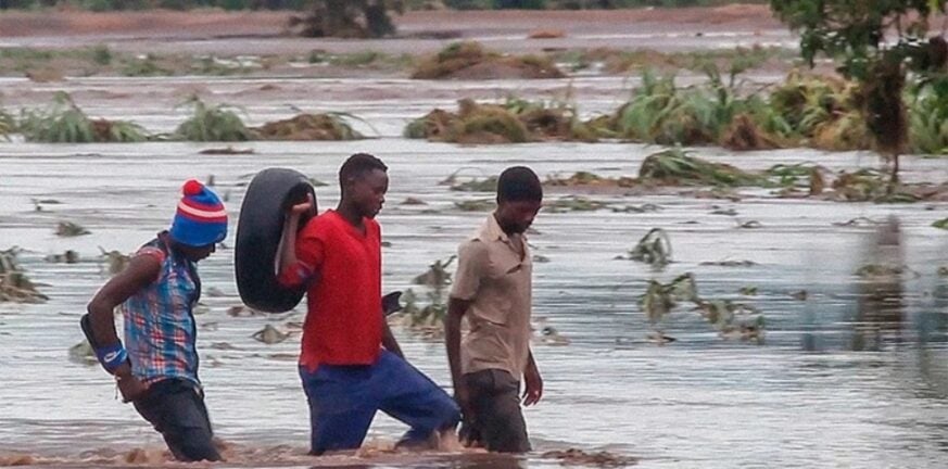 Αφρικής: Τουλάχιστον 111 νεκροί από πλημμύρες - 700.000 αναγκάστηκαν να φύγουν ΒΙΝΤΕΟ