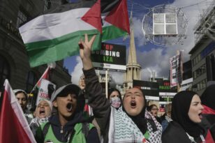 Βρετανία: Δύο γυναίκες στο εδώλιο – Φορούσαν αυτοκόλλητα με σύμβολα της Χαμάς