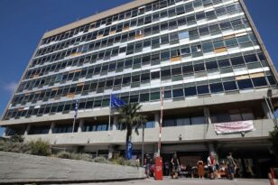 Αριστοτέλειο Πανεπιστήμιο Θεσσαλονίκης: Υπό κατάληψη ξανά η Nομική Σχολή μετά την επέμβαση των ΜΑΤ