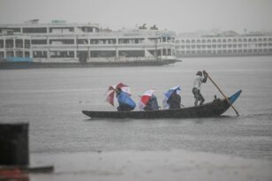 Ο κυκλώνας Μιντίλι σάρωσε το Μπαγκλαντές: 7 νεκροί, 300 αγνοούμενοι ψαράδες