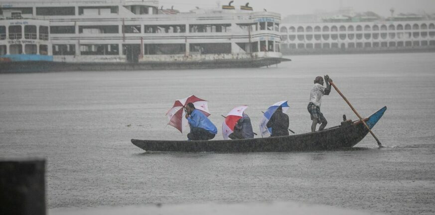 Ο κυκλώνας Μιντίλι σάρωσε το Μπαγκλαντές: 7 νεκροί, 300 αγνοούμενοι ψαράδες