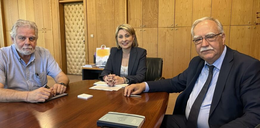Στο Υπουργείο Υποδομών για τον Οδοντωτό ο Θ. Παπαδόπουλος - Συναντήθηκε με την Χριστίνα Αλεξοπούλου