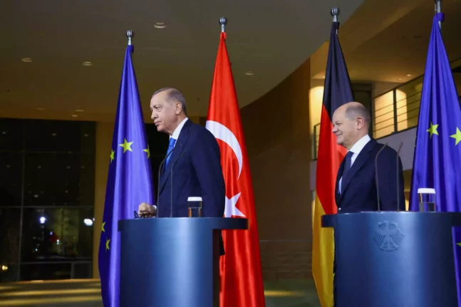 Σολτς – Ερντογάν: Ο Γερμανός καγκελάριος αναγνώρισε την αποκλιμάκωση μεταξύ Ελλάδας και Τουρκίας