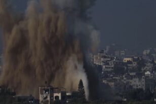 Φονικά πλήγματα σε νοσοκομεία στη Γάζα – Αναθεωρήθηκαν προς τα κάτω οι νεκροί από την επίθεση της Χαμάς στις 7 Οκτωβρίου