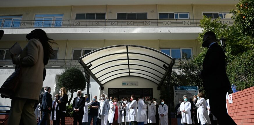 Σε 48ωρη απεργία προχωρούν οι νοσοκομειακοί γιατροί