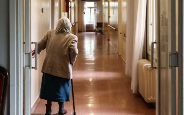 Τραγωδία στο Ηράκλειο: Πέθανε 92χρονη πέθανε σε γηροκομείο -Ήπιε καθαριστικό, στον εισαγγελέα οι συλληφθέντες