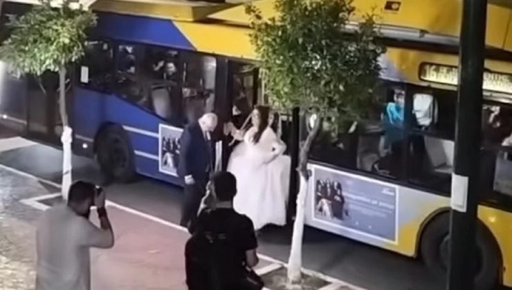 Η νύφη έφτασε στην εκκλησία με το… τρόλεϊ ΦΩΤΟ-ΒΙΝΤΕΟ