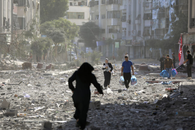 Μέση Ανατολή: Το Ισραήλ βομβάρδισε το σπίτι του ηγέτη της Χαμάς – Αναφορές για πλήγμα σε νοσοκομείο παίδων - Σκληρές εικόνες ΒΙΝΤΕΟ