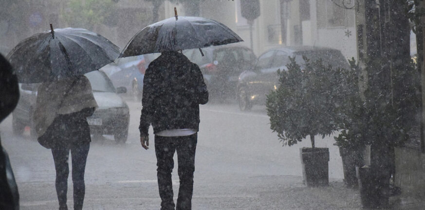 Καιρός: Νέα επιδείνωση από αύριο το βράδυ με βροχές και καταιγίδες - Από τη Δυτική Ελλάδα ξεκινά η κακοκαιρία