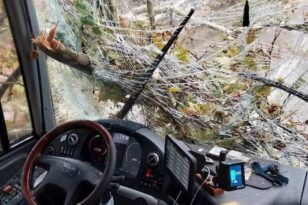 Κακοκαιρία: Ανεμοστρόβιλος σάρωσε Χαλκιδική και Ξάνθη – Αποκλεισμένα χωριά στα Τρίκαλα, διακοπές ρεύματος στην Εύβοια ΦΩΤΟ - ΒΙΝΤΕΟ