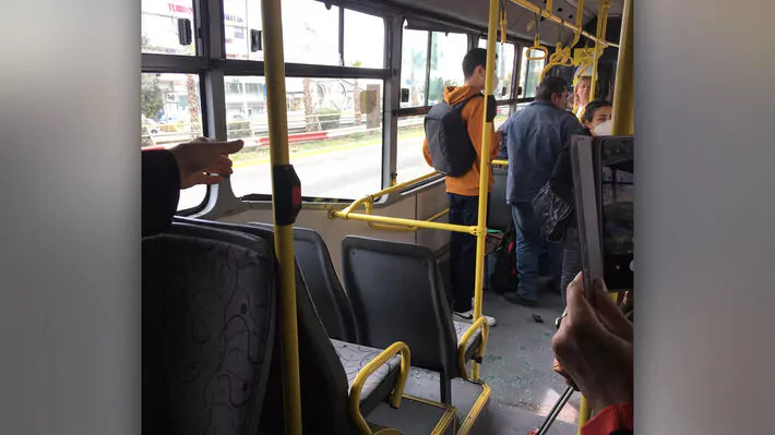 Καταγγελίες για ξυλοδαρμό οδηγού λεωφορείου από νεαρούς, επειδή τους ζήτησε να μην φωνάζουν