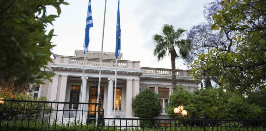 Κυβερνητικές πηγές σε ΣΥΡΙΖΑ για Τέμπη: Μιλούν εκείνοι που κάνουν προεκλογική εκστρατεία πάνω στην τραγωδία