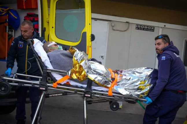 Λέσβος: Πάνω σε ένα βαρέλι εντοπίστηκε ο ναυτικός που σώθηκε μετά τη βύθιση του φορτηγού πλοίου