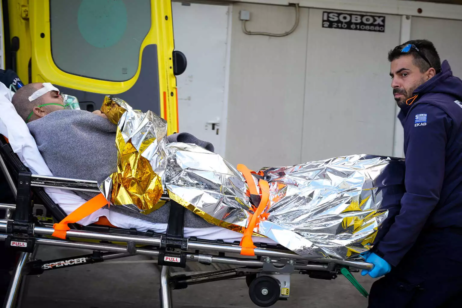 Λέσβος: Πάνω σε ένα βαρέλι εντοπίστηκε ο ναυτικός που σώθηκε μετά τη βύθιση του φορτηγού πλοίου