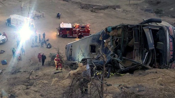 Περού: Λεωφορείο έπεσε σε χαράδρα στο Περού - Τουλάχιστον 20 νεκροί