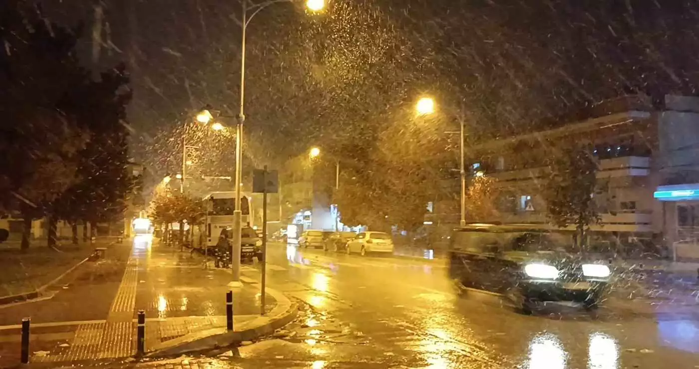 Πτολεμαϊδα: Χιόνια και τσουχτερό κρύο έφερε η κακοκαιρία Βettina ΦΩΤΟ - ΒΙΝΤΕΟ