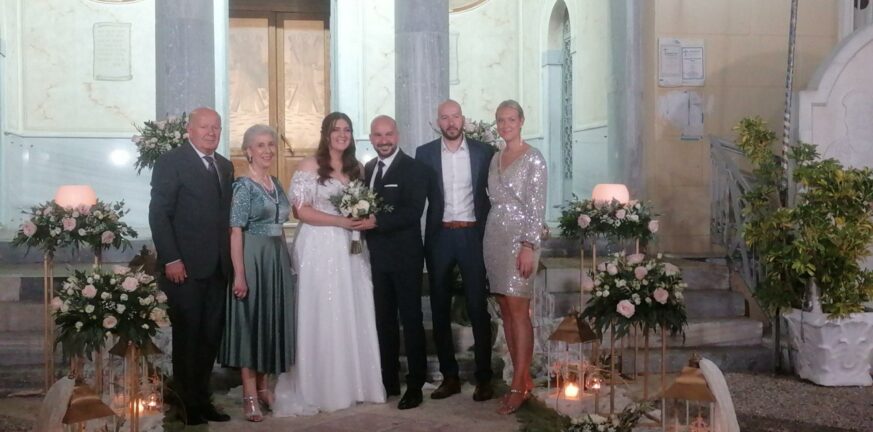 Πάτρα: Ενας παραμυθένιος γάμος στην Εγλυκάδα για τον Γιώργο Σουγλέρη και την Αναστασία Κουλούρη