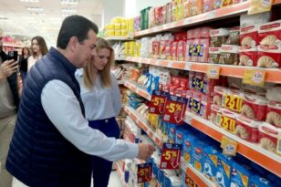 Σκρέκας: «Ετοιμάζουμε νομοθετική πρωτοβουλία για τις εκπτώσεις και τις προσφορές στα σούπερ μάρκετ»