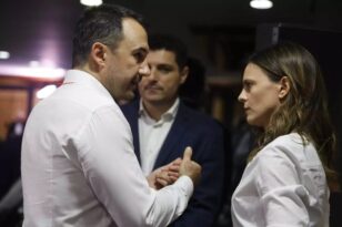 ΣΥΡΙΖΑ - Κεντρική Επιτροπή: Αχτσιόγλου, «Ομπρέλα» και Τεμπονέρας ζητούν ψηφοφορία για το διάγγελμα Κασσελάκη