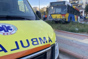 Θεσσαλονίκη: Η ανακοίνωση ΕΛΑΣ για τον θάνατο γυναίκας από λεωφορείο